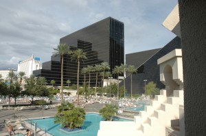 Luxor Hotel & Casino Las Vegas, Luxor Resort & Casino Las Vegas, Luxor Las Vegas, Luxor Hotel Las Vegas, Luxor Casino Las Vegas, Carrot Top at Luxor Las Vegas, Carrot Top, MGM Resorts, MGM International, Mlife, Las Vegas, Las Vegas Strip, Las Vegas Boulevard, Slots, Slotmachines, Videpoker, poker, Blackjack, Roulette, Baccarat, Sports Book, Gaming, Gambling