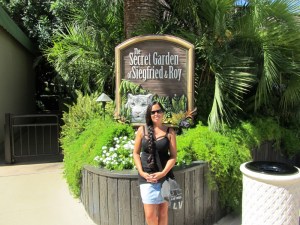 Siegfried & Roy's Secret Garden and Dolphin Habitat, Siegfried & Roy's Secret Garden at Mirage Las Vegas, Dolphin Habitat at Mirage Las Vegas, Trainer for a day at Mirage Las Vegas, Mirage Hotel & Casino Las Vegas, Mirage Las Vegas, Siegfried & Roy, Siegfried & Roy Las Vegas, Siegfried & Roy at Mirage Las Vegas, Siegfried & Roy's Secret Garden and Dolphin Habitat Las Vegas, Las Vegas Strip, Las Vegas Boulevard