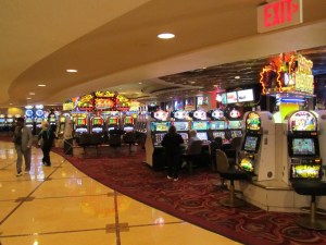 Harrah's Las Vegas, Harrah's, Harrah's Hotel & Casino Las Vegas, Harrah's Resort & Casino Las Vegas, Harrah's Hotel Las Vegas, Harrah's Casino Las Vegas, CET, Caesars Entertainment, Total Rewards, Las Vegas, Las Vegas Strip, Las Vegas Boulevard, Slots, Slotmachines, Videpoker, poker, Blackjack, Roulette, Baccarat, Sports Book, Gaming, Gambling