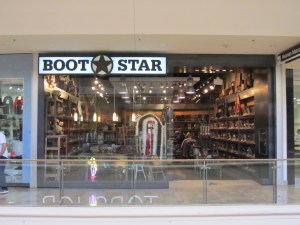 Fashion Show Mall Las Vegas, Fashion Show Mall, The Fashion Show Mall Las Vegas, The Fashion Show Mall, Las Vegas, Las Vegas Strip, Las Vegas Boulevard, ABC Stores, Abercrombie & Fitch, Adore, Ann Taylor, Banana Republic, Bath & Body Works, The Body Shop, Brookstone, Champs Sports, Coach, Diesel, Disney Store, Desigual, Foot Locker, Forever 21, Fossil, Guess, Hugo Boss, Kenneth Cole, Lacoste, Macy’s, Michael Kors, Wet Seal