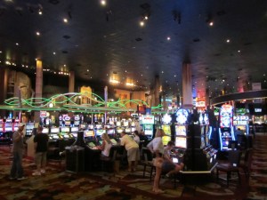 New York New York Hotel & Casino Las Vegas, New York New York Resort & Casino Las Vegas, New York New York Hotel Las Vegas, New York New York Casino Las Vegas, Coyote Ugly Las Vegas, Zumanity Las Vegas, New York New York Las Vegas, Nine Fine Irishmen Las Vegas, MGM Resorts, MGM International, Mlife, Las Vegas, Las Vegas Strip, Las Vegas Boulevard, Slots, Slotmachines, Videpoker, poker, Blackjack, Roulette, Baccarat, Sports Book, Gaming, Gambling