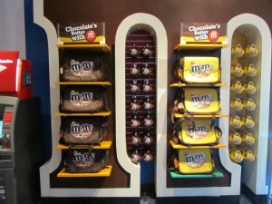 M&M's World Las Vegas, M&M, M&M's, M&M's Store, M&M Store, M&M's Store Las Vegas, Red M&M's, Blue M&M's, Yellow M&M's, Brown M&M's, Las Vegas, Las Vegas Strip, Las Vegas Boulevard, Showcase Mall, Showcase Mall Las Vegas