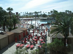 Mandalay Bay Hotel & Casino Las Vegas, Mandalay Bay Resort & Casino Las Vegas, Mandalay Bay Las Vegas, Mandalay Bay Hotel Las Vegas, Mandalay Bay Casino Las Vegas, Mandalay Beach, Mandalay Place, MGM Resorts, MGM International, Mlife, Las Vegas, Las Vegas Strip, Las Vegas Boulevard, Slots, Slotmachines, Videpoker, poker, Blackjack, Roulette, Baccarat, Sports Book, Gaming, Gambling