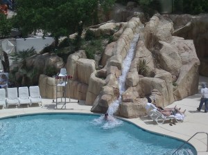 Tropicana Las Vegas, Tropicana Hotel & Casino Las Vegas, Tropicana Resort & Casino Las Vegas, Tropicana, Bagatelle Beach & Nightclub, Bagatelle Beach & Nightclub Las Vegas, Bagatelle Las Vegas, Laugh Factory, Laugh Factory Las Vegas, Jan Rouven Las Vegas, Trop Plus Players Club, Las Vegas Strip, Las Vegas Boulevard, Slots, Slotmachines, Videpoker, poker, Blackjack, Roulette, Baccarat, Sports Book, Gaming, Gambling