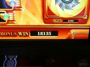 ReelMONEY at Mirage Las Vegas, ReelMONEY slotmachines at New York-New York Las Vegas, ReelMONEY slotmachine, slotmachines Las Vegas, slotmachines jackpots Las Vegas, slotmachine winners, slotmachine winner Las Vegas, Mlife players club, Mlife, penny slots, progressive slotmachine jackpots, Tier credits, Express Comps, gambling, gaming