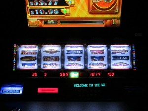 ReelMONEY at Mirage Las Vegas, ReelMONEY slotmachines at New York-New York Las Vegas, ReelMONEY slotmachine, slotmachines Las Vegas, slotmachines jackpots Las Vegas, slotmachine winners, slotmachine winner Las Vegas, Mlife players club, Mlife, penny slots, progressive slotmachine jackpots, Tier credits, Express Comps, gambling, gaming