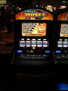 ReelMONEY at Mirage Las Vegas, ReelMONEY slotmachines at New York-New York Las Vegas, ReelMONEY slotmachine, slotmachines Las Vegas, slotmachines jackpots Las Vegas, slotmachine winners, slotmachine winner Las Vegas, Mlife players club, Mlife, penny slots, progressive slotmachine jackpots, Tier credits, Express Comps, gambling, gaming